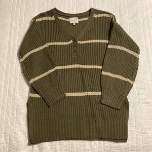 Long sweater with bubble sleeves